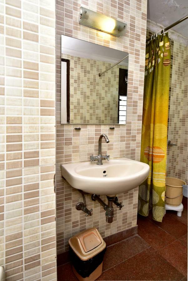 2Bhk Comfortable Furnished Serviced Apartments In Hauz Khas - Woodpecker Apartments New Delhi Eksteriør bilde