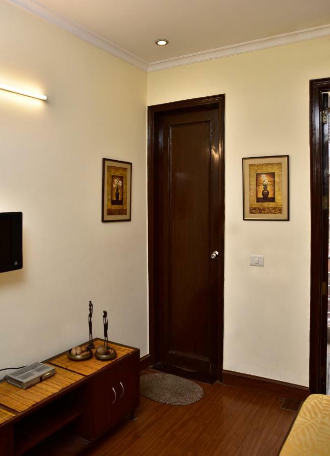 2Bhk Comfortable Furnished Serviced Apartments In Hauz Khas - Woodpecker Apartments New Delhi Eksteriør bilde
