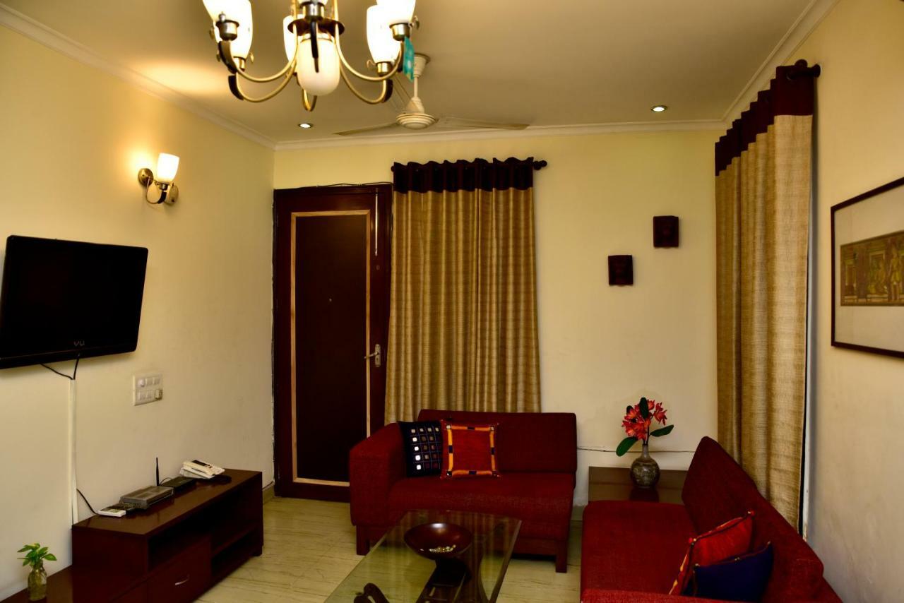 2Bhk Comfortable Furnished Serviced Apartments In Hauz Khas - Woodpecker Apartments New Delhi Eksteriør bilde